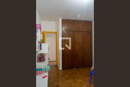 Casa à venda com 310m², 3 quartos e 2 vagas Casa à venda com 310m², 3 quartos e 2 vagasQuarto 3