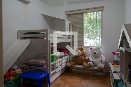 Casa à venda com 310m², 3 quartos e 2 vagas Casa à venda com 310m², 3 quartos e 2 vagasQuarto 3