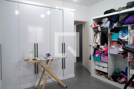 Casa à venda com 310m², 3 quartos e 2 vagas Casa à venda com 310m², 3 quartos e 2 vagasQuarto 1