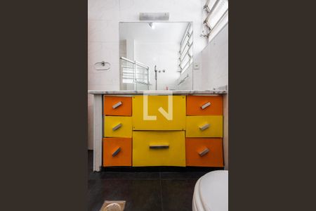 Apartamento para alugar com 100m², 2 quartos e sem vagaBanheiro