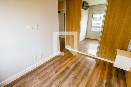 Apartamento à venda com 73m², 2 quartos e 2 vagasSuite - Armários