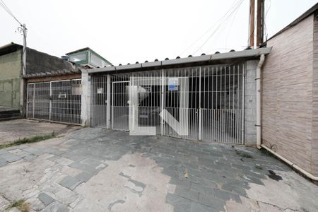 Casa para alugar com 90m², 2 quartos e sem vaga Casa para alugar com 90m², 2 quartos e sem vagaFachada