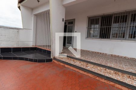 Casa à venda com 194m², 5 quartos e 2 vagas Casa à venda com 194m², 5 quartos e 2 vagasÁrea de serviço