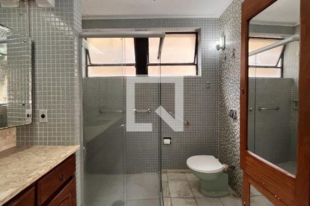 Apartamento à venda com 200m², 4 quartos e 1 vagaBanheiro da Suíte