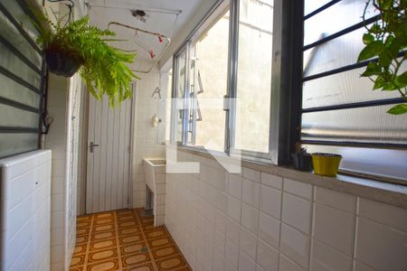 Apartamento à venda com 200m², 4 quartos e 1 vagaÁrea de Serviço