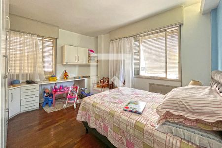 Apartamento à venda com 200m², 4 quartos e 1 vagaQuarto 2