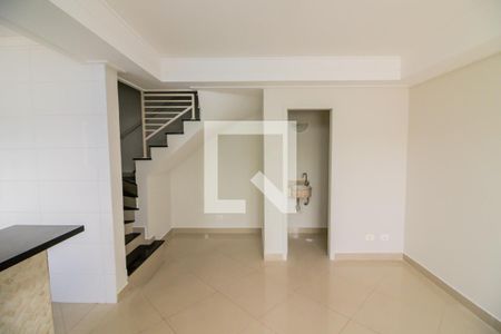 Sala de casa para alugar com 2 quartos, 69m² em Rio Pequeno, São Paulo