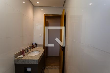 Apartamento à venda com 114m², 4 quartos e 3 vagas Apartamento à venda com 114m², 4 quartos e 3 vagasBanheiro da Suíte