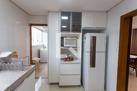 Apartamento à venda com 114m², 4 quartos e 3 vagas Apartamento à venda com 114m², 4 quartos e 3 vagasArmário da Cozinha