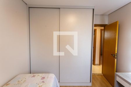 Apartamento à venda com 114m², 4 quartos e 3 vagas Apartamento à venda com 114m², 4 quartos e 3 vagasArmário do Quarto 2