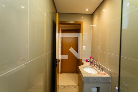 Apartamento à venda com 114m², 4 quartos e 3 vagas Apartamento à venda com 114m², 4 quartos e 3 vagasBanheiro Social