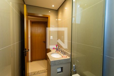 Apartamento à venda com 114m², 4 quartos e 3 vagas Apartamento à venda com 114m², 4 quartos e 3 vagasBanheiro Social