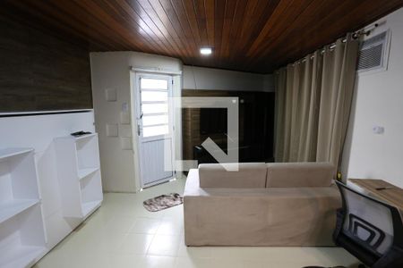 Sala de kitnet/studio para alugar com 1 quarto, 40m² em Jardim Jaú (zona Leste), São Paulo