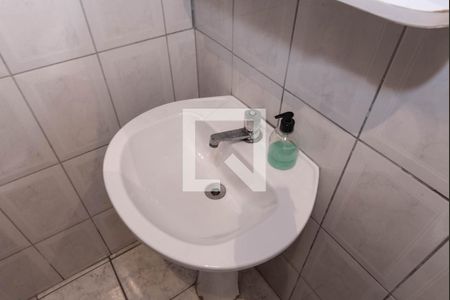 Casa à venda com 210m², 3 quartos e 4 vagas Casa à venda com 210m², 3 quartos e 4 vagasBanheiro de Serviço