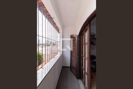 Casa à venda com 210m², 3 quartos e 4 vagas Casa à venda com 210m², 3 quartos e 4 vagasSacada da Suíte 2