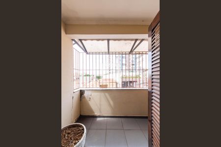 Casa à venda com 210m², 3 quartos e 4 vagas Casa à venda com 210m², 3 quartos e 4 vagasVaranda da Suíte 1