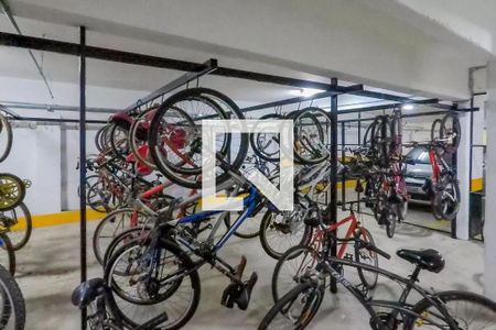 Apartamento à venda com 75m², 2 quartos e 1 vaga Apartamento à venda com 75m², 2 quartos e 1 vagaBicicletário