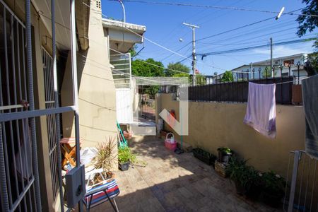 Casa à venda com 100m², 2 quartos e 2 vagasQuintal