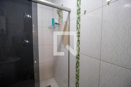 Casa à venda com 100m², 2 quartos e 2 vagasBanheiro 2