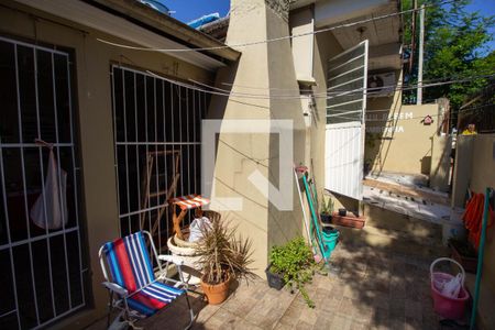 Casa à venda com 100m², 2 quartos e 2 vagasQuintal