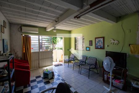Casa à venda com 100m², 2 quartos e 2 vagasÁrea externa