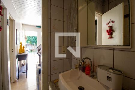 Casa à venda com 100m², 2 quartos e 2 vagasBanheiro 1