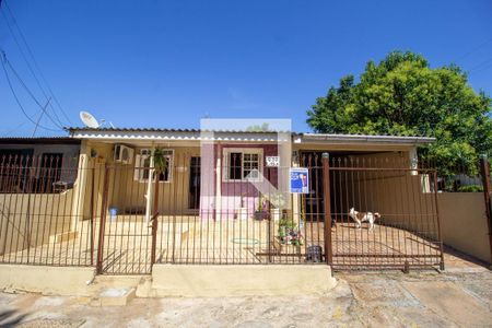 Casa à venda com 100m², 2 quartos e 2 vagasFachada