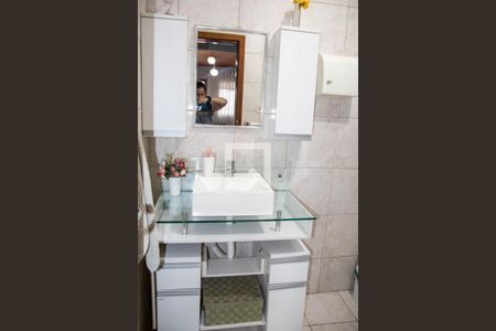 Casa à venda com 100m², 3 quartos e sem vagaBanheiro