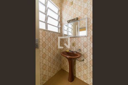 Banheiro de apartamento para alugar com 1 quarto, 45m² em Braz de Pina, Rio de Janeiro