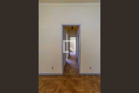 Sala de apartamento para alugar com 1 quarto, 45m² em Braz de Pina, Rio de Janeiro