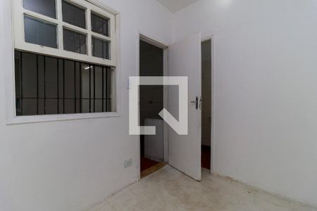 Casa à venda com 250m², 5 quartos e 2 vagas Casa à venda com 250m², 5 quartos e 2 vagasQuarto de Serviço