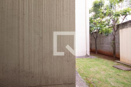 Vista da Sala de apartamento para alugar com 2 quartos, 47m² em Conceicao, Osasco