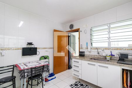 Casa à venda com 170m², 3 quartos e 3 vagasCozinha 