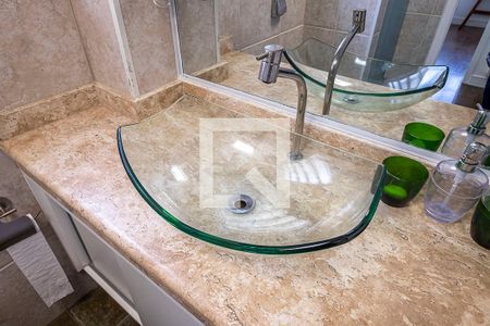 Banheiro de apartamento para alugar com 2 quartos, 70m² em Pinheiros, São Paulo