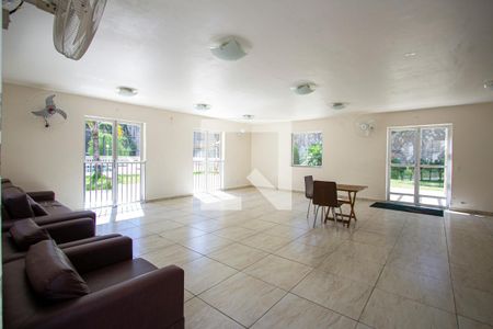 Apartamento para alugar com 52m², 2 quartos e sem vagaÁrea comum - Salão de festas