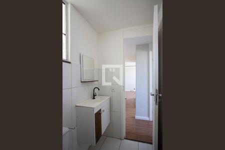 Apartamento para alugar com 52m², 2 quartos e sem vagaBanheiro