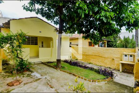 Casa à venda com 275m², 3 quartos e 2 vagasQuintal 