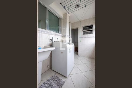 Apartamento à venda com 110m², 3 quartos e 1 vagaÁrea de Serviço