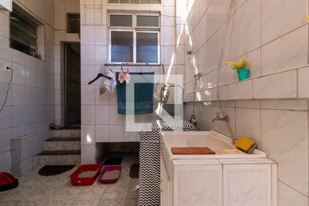 Casa à venda com 172m², 4 quartos e 1 vagaÁrea de Serviço