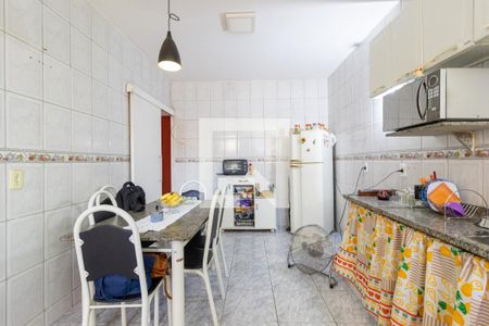 Casa à venda com 172m², 4 quartos e 1 vagaCozinha