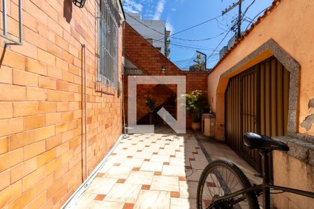 Casa à venda com 172m², 4 quartos e 1 vagaQuintal