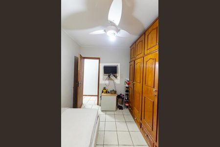 Casa à venda com 227m², 4 quartos e 2 vagasQuarto 3