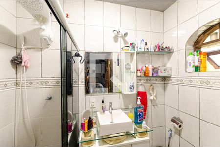 Casa à venda com 227m², 4 quartos e 2 vagasBanheiro da Suíte