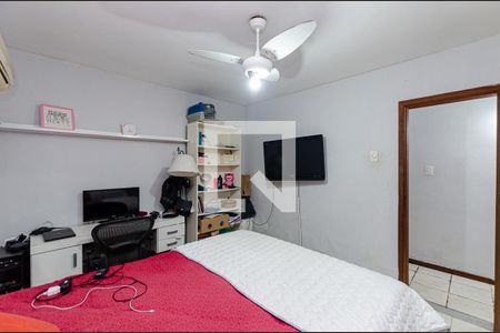 Casa à venda com 227m², 4 quartos e 2 vagasQuarto 4 