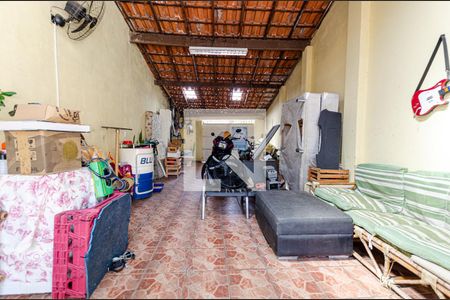Casa à venda com 227m², 4 quartos e 2 vagasGaragem