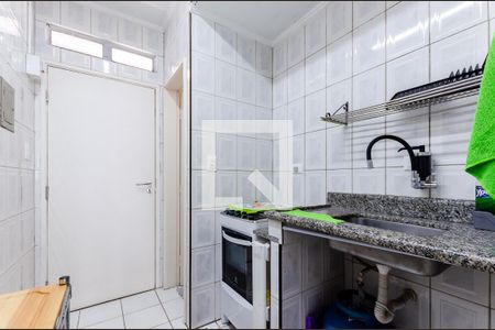 Cozinha de kitnet/studio para alugar com 1 quarto, 25m² em José Menino, Santos
