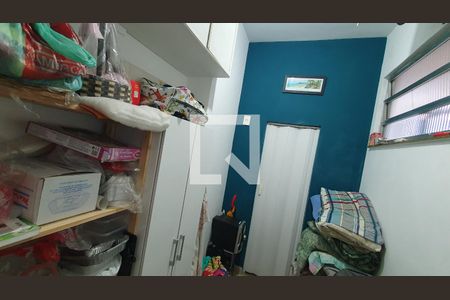 Apartamento à venda com 72m², 2 quartos e 1 vagaQuarto e banheiro de Serviço