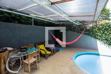 Casa à venda com 330m², 3 quartos e 2 vagas Casa à venda com 330m², 3 quartos e 2 vagasÁrea gourmet