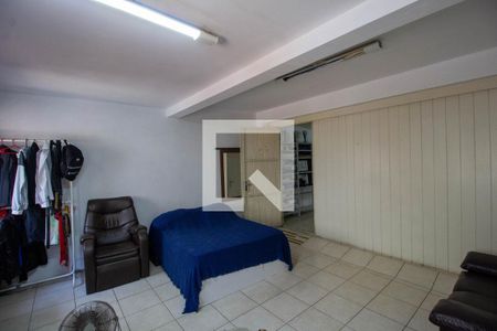 Casa à venda com 330m², 3 quartos e 2 vagas Casa à venda com 330m², 3 quartos e 2 vagasQuarto 1