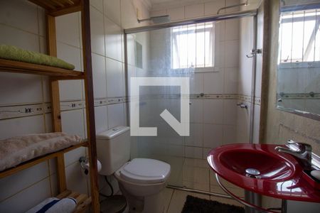 Casa à venda com 330m², 3 quartos e 2 vagas Casa à venda com 330m², 3 quartos e 2 vagasBanheiro 2